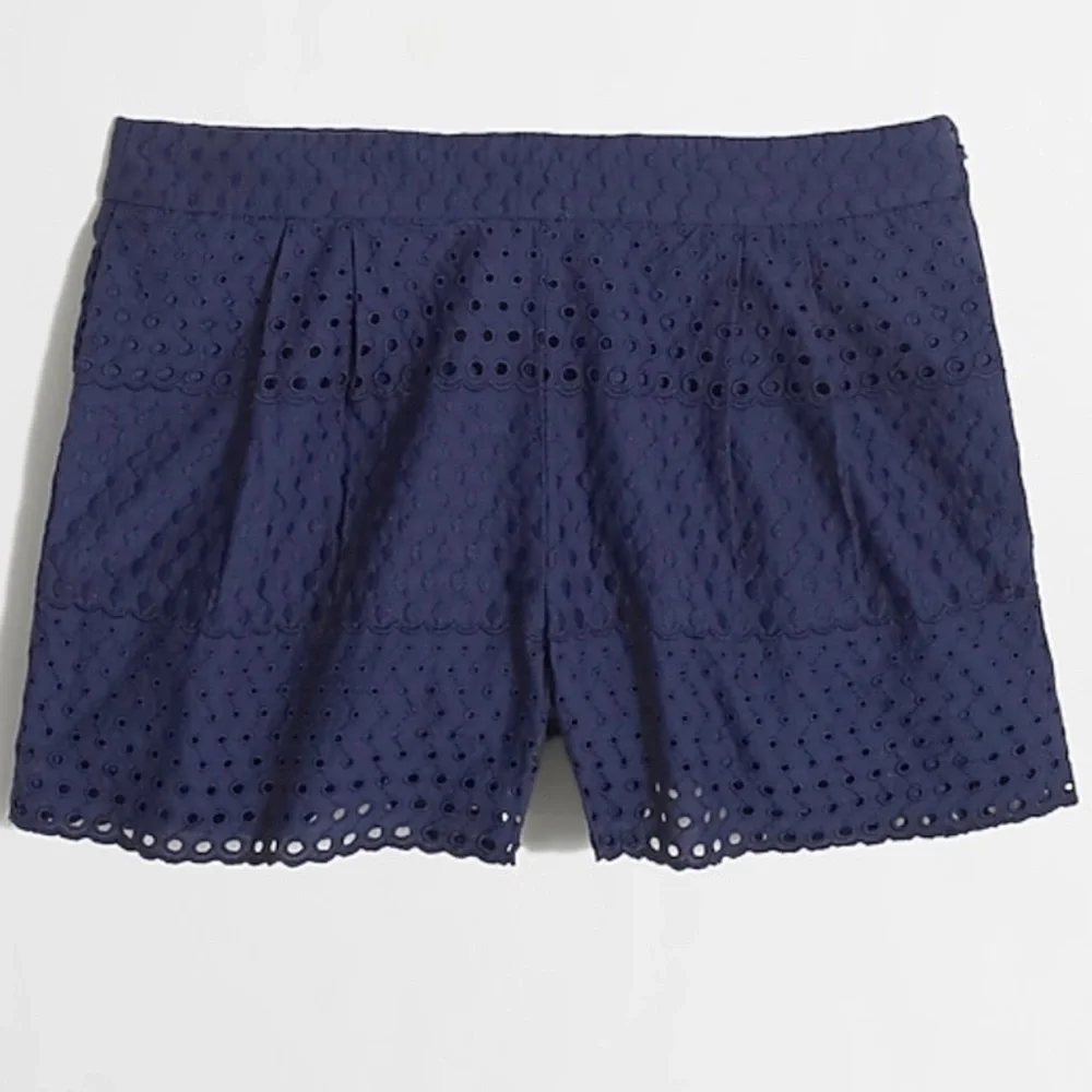 J Crew Navy Eyelet Women's Shorts - Picture 1 of 3